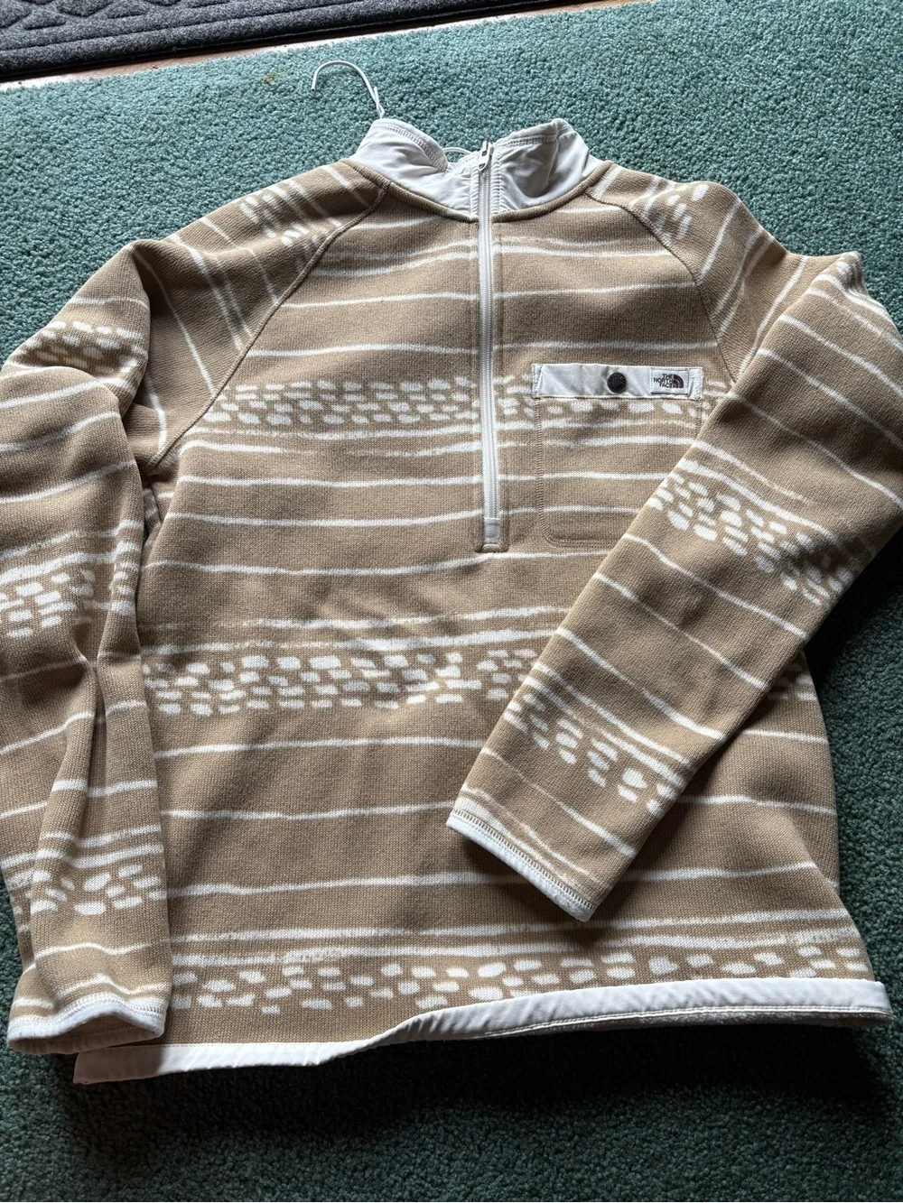 The North Face Men's Tan and White Patterned Half-Zip Fleece